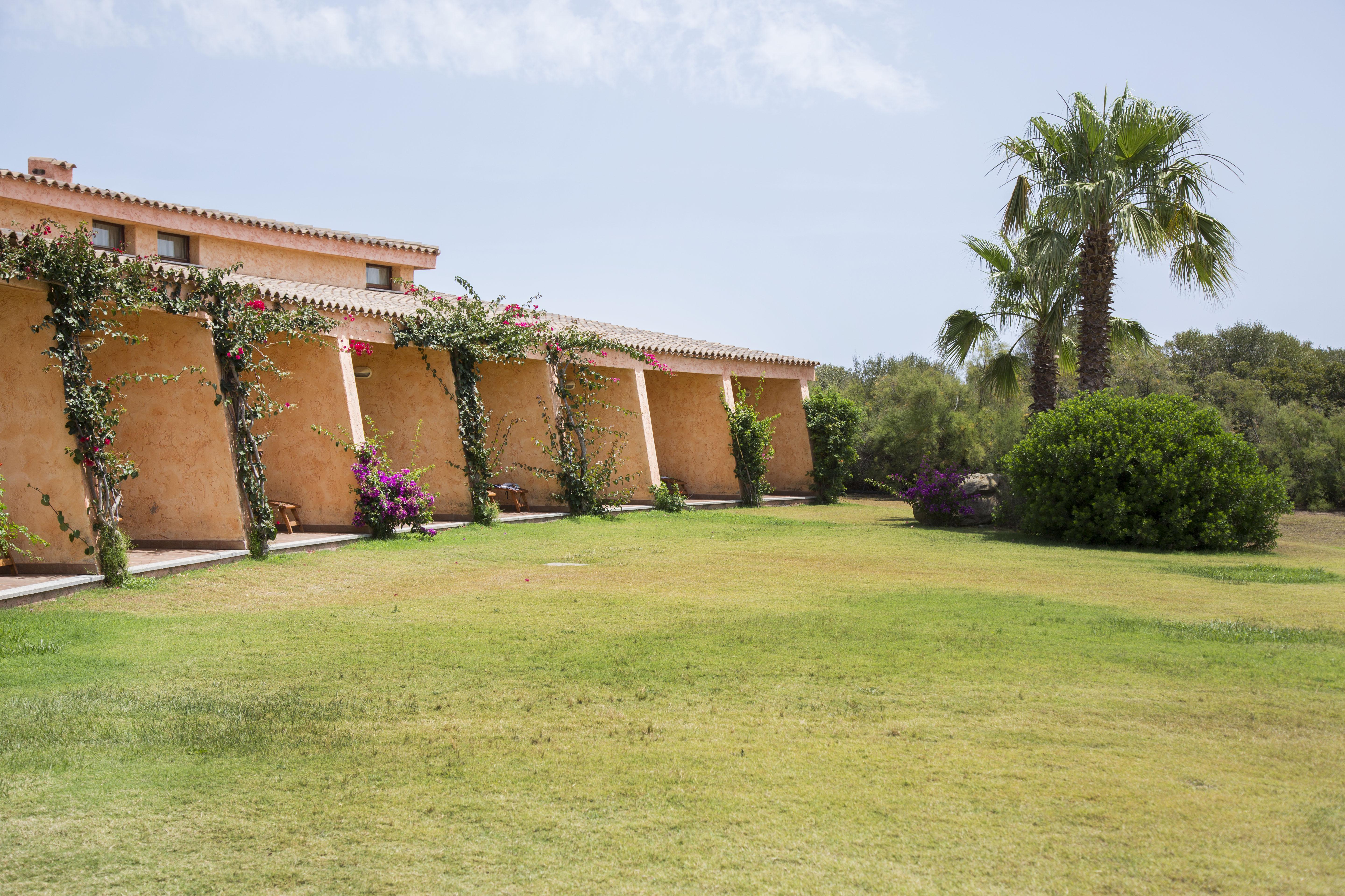 Sant'Elmo Beach Hotel Castiadas Exterior photo