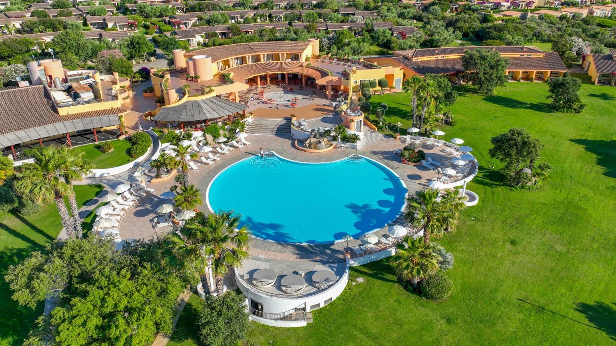 Sant'Elmo Beach Hotel Castiadas Exterior photo