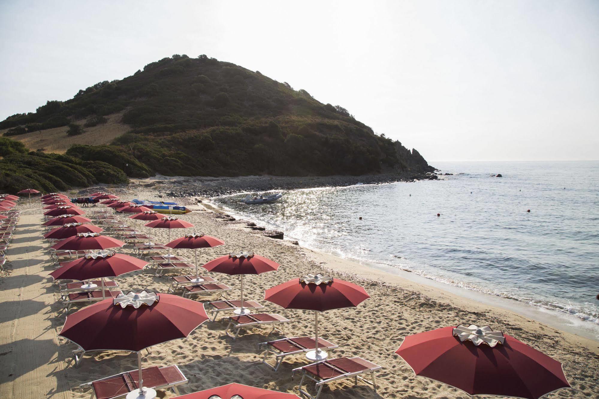 Sant'Elmo Beach Hotel Castiadas Exterior photo